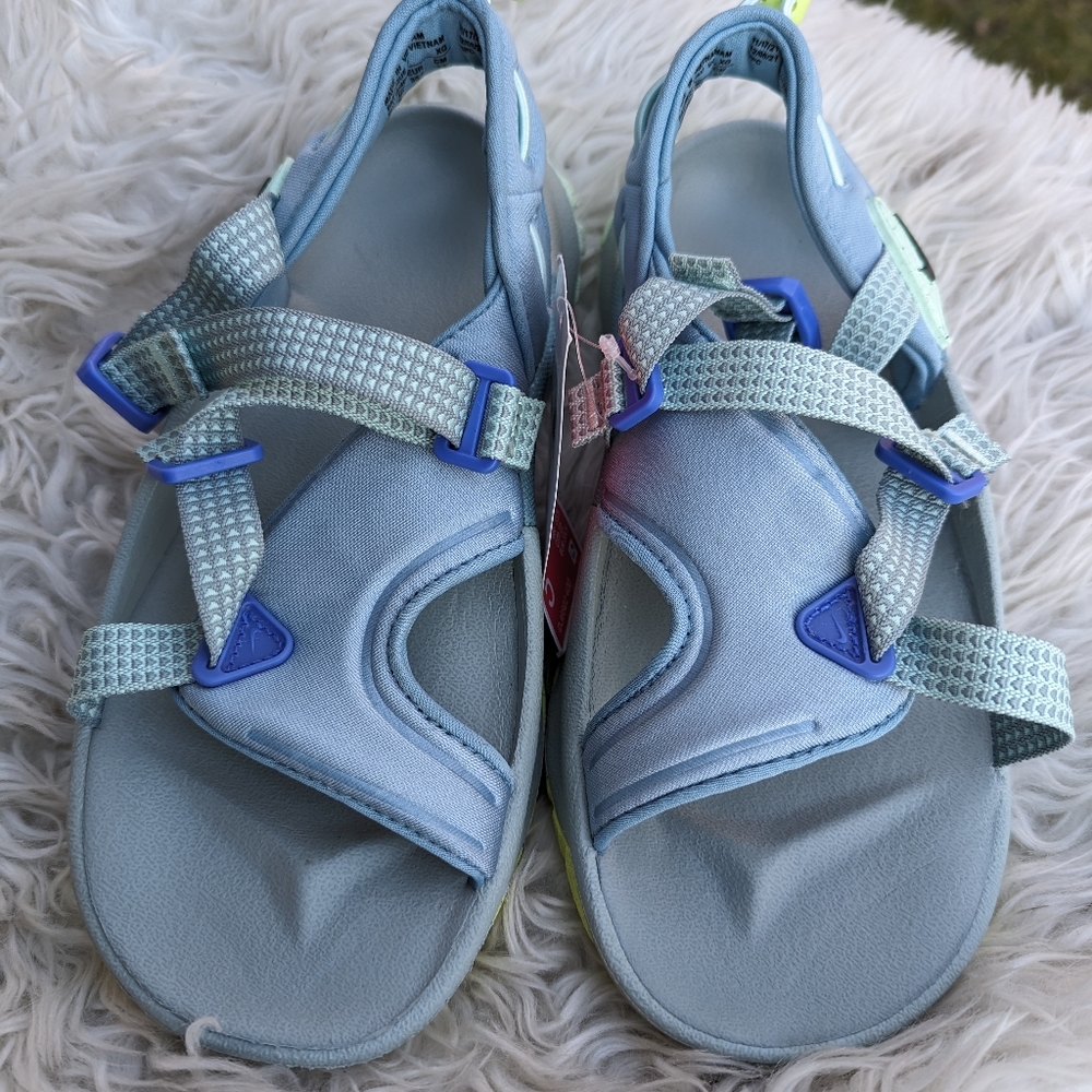 Women's Nike Sporty Rugged Waterproof Sandals size 5